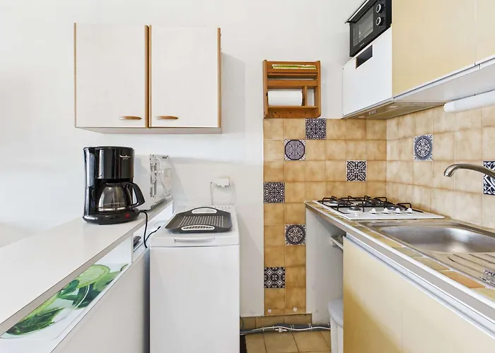 Apartment T2 Climatise A 400 M De La - Fr-1-423-272